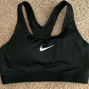 Black Nike Pro Sports Bra - Small